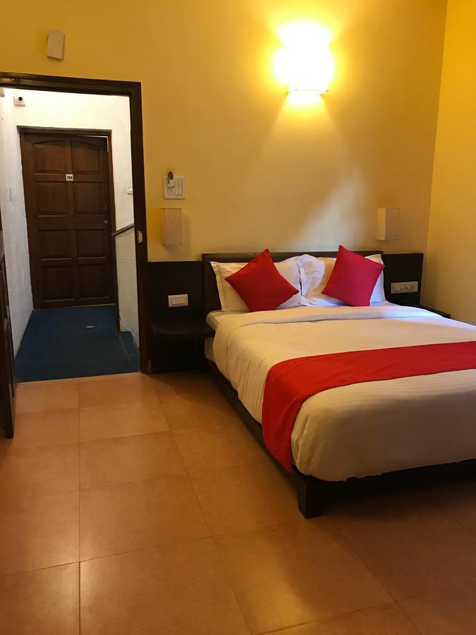 De Sai Palace Calangute Extérieur photo