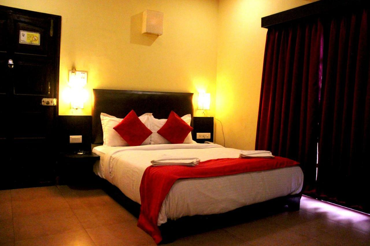 De Sai Palace Calangute Extérieur photo